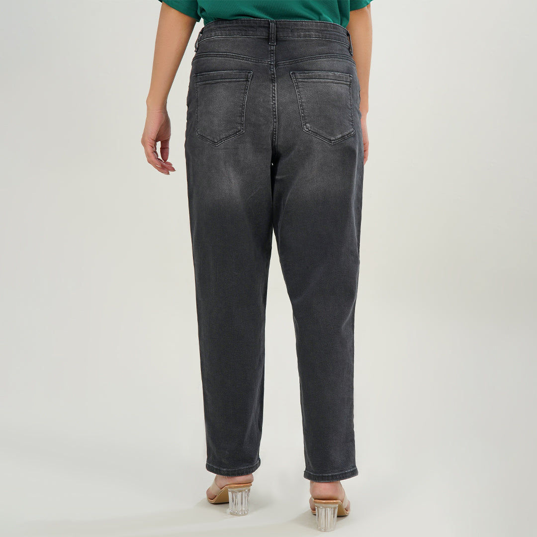 Basic Straight Fit Black Jeans
