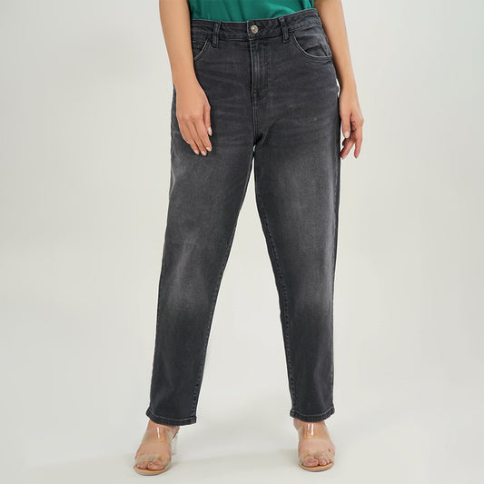 Basic Straight Fit Black Jeans