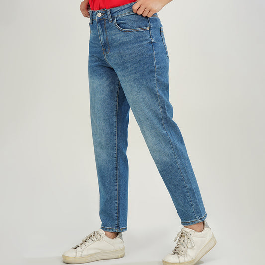 Basic Straight Fit Blue Jeans