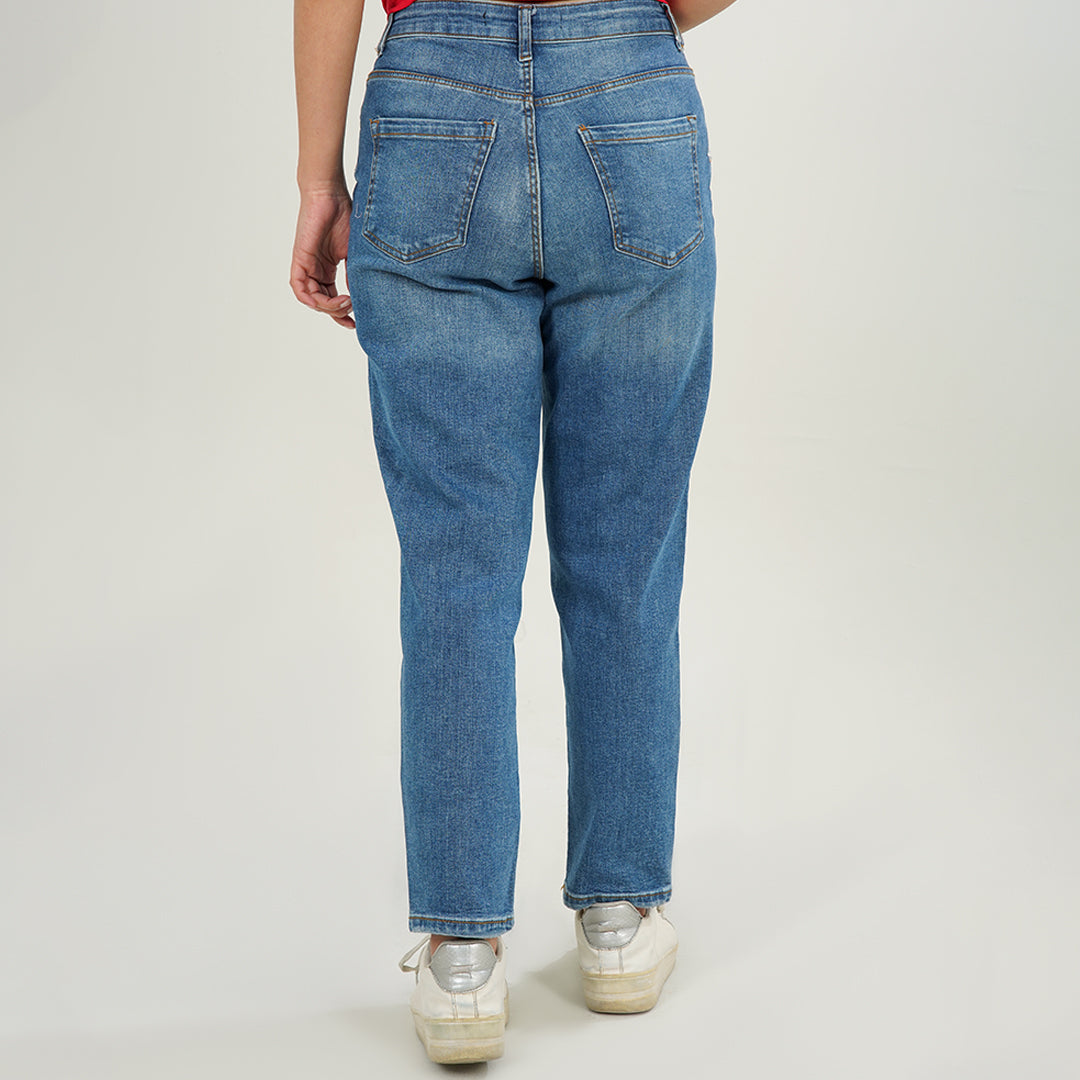 Basic Straight Fit Blue Jeans