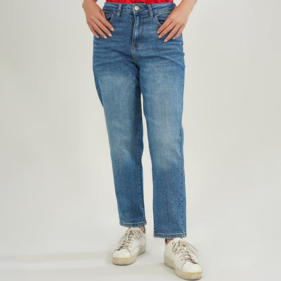 Basic Straight Fit Blue Jeans